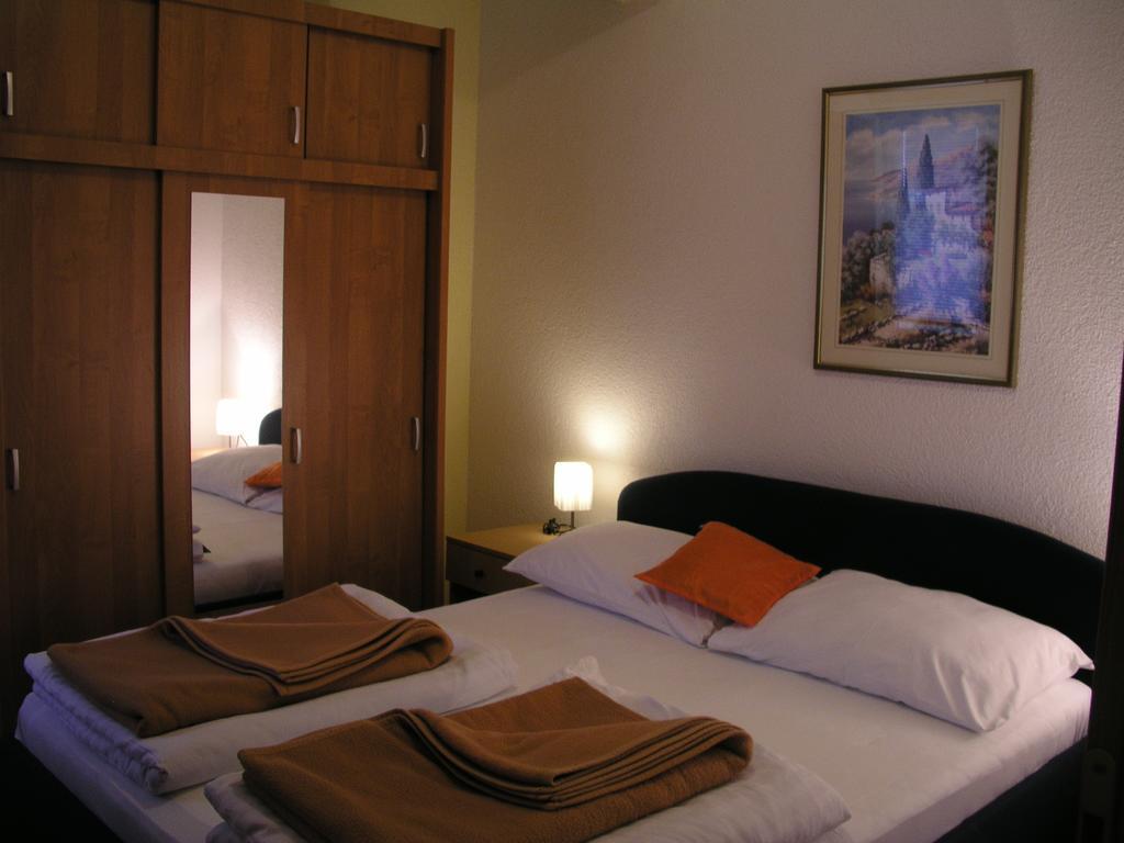 Aparthotel Pecic Gradac  Eksteriør bilde