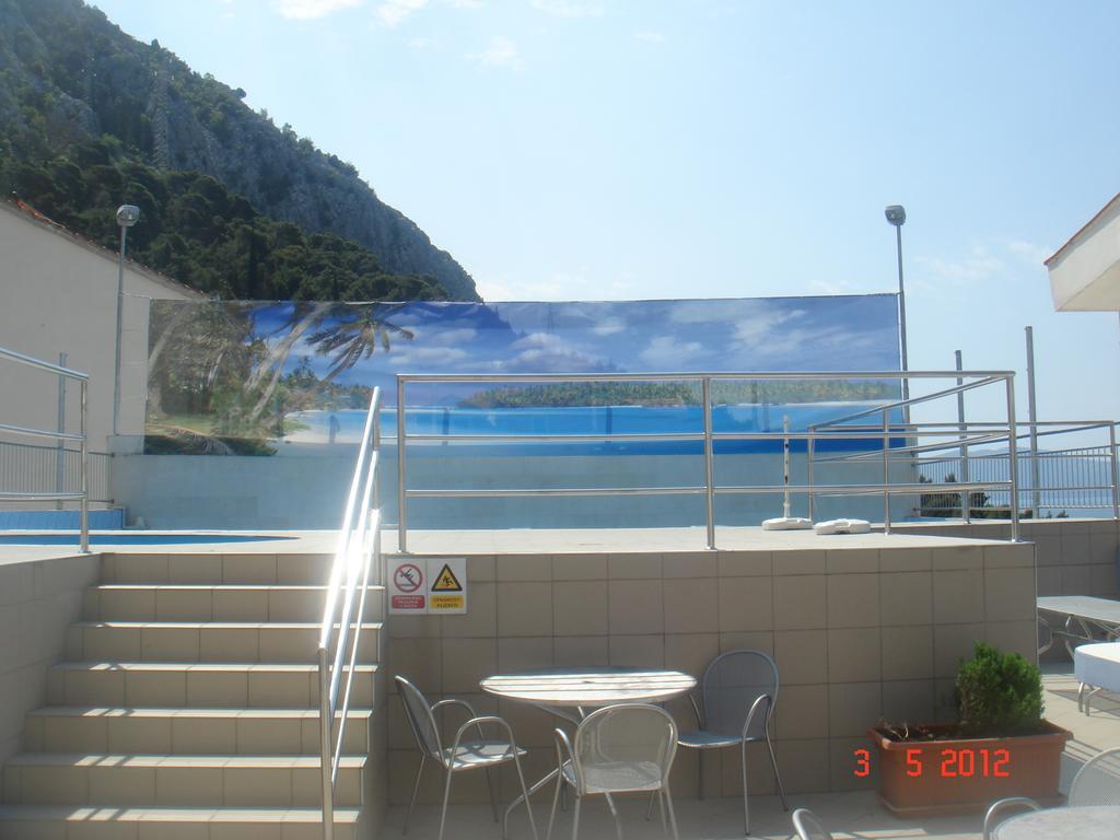 Aparthotel Pecic Gradac  Eksteriør bilde