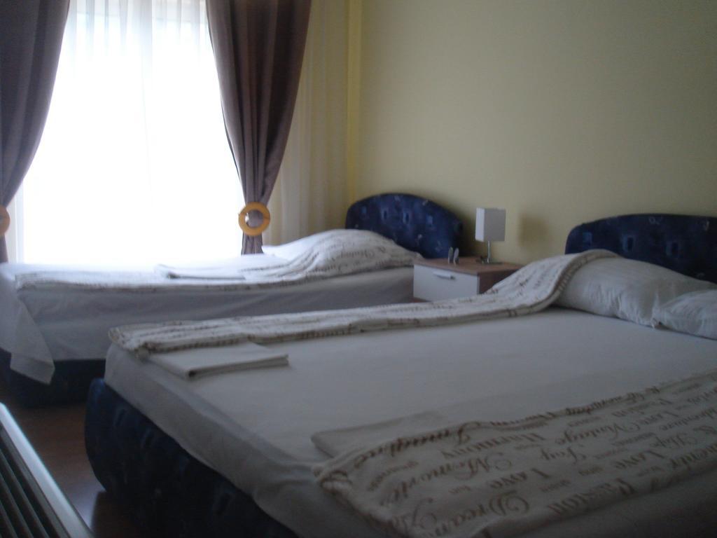 Aparthotel Pecic Gradac  Eksteriør bilde