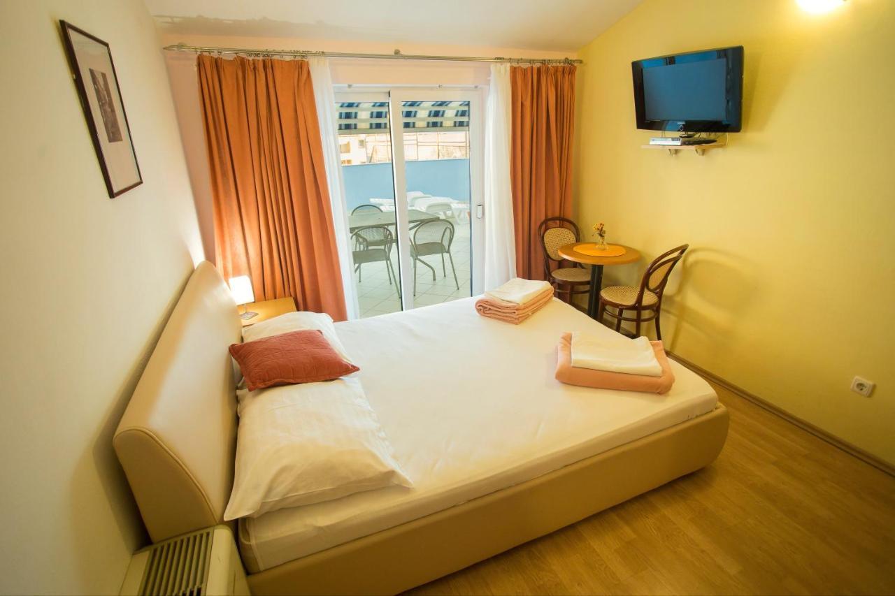 Aparthotel Pecic Gradac  Eksteriør bilde