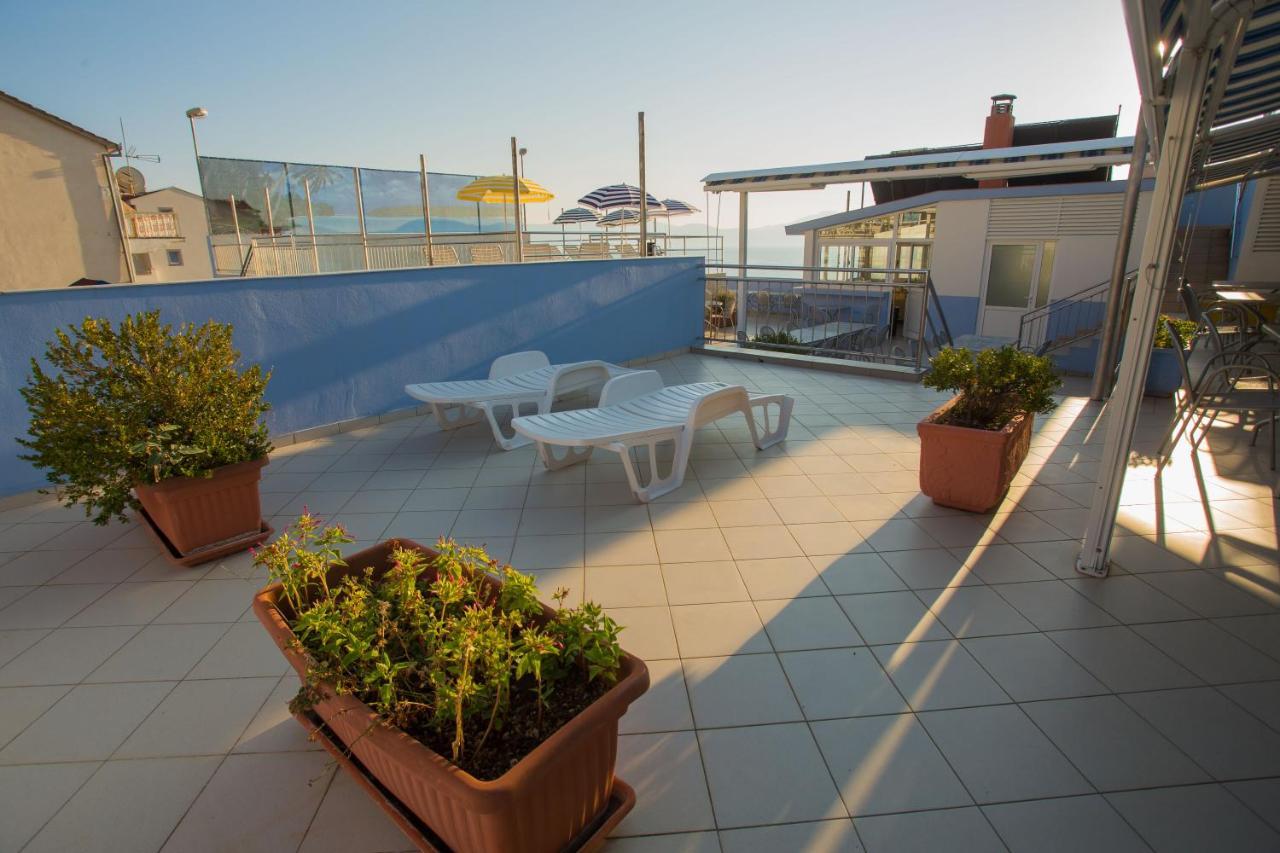 Aparthotel Pecic Gradac  Eksteriør bilde